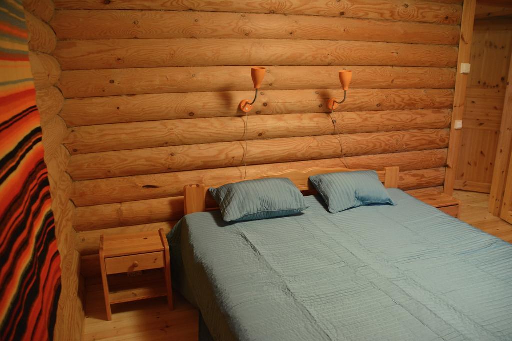 Lomapesae Cottages Pertunmaa Quarto foto