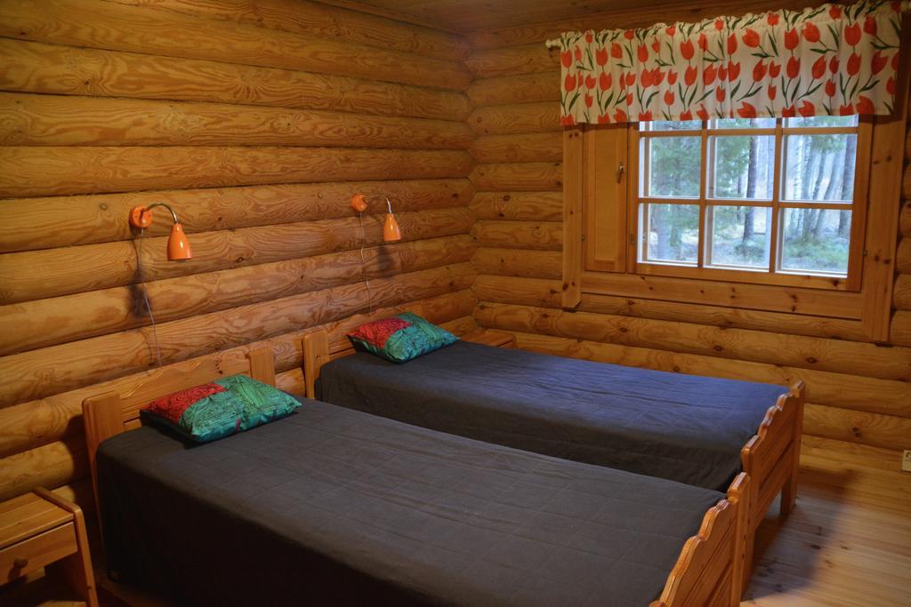 Lomapesae Cottages Pertunmaa Quarto foto