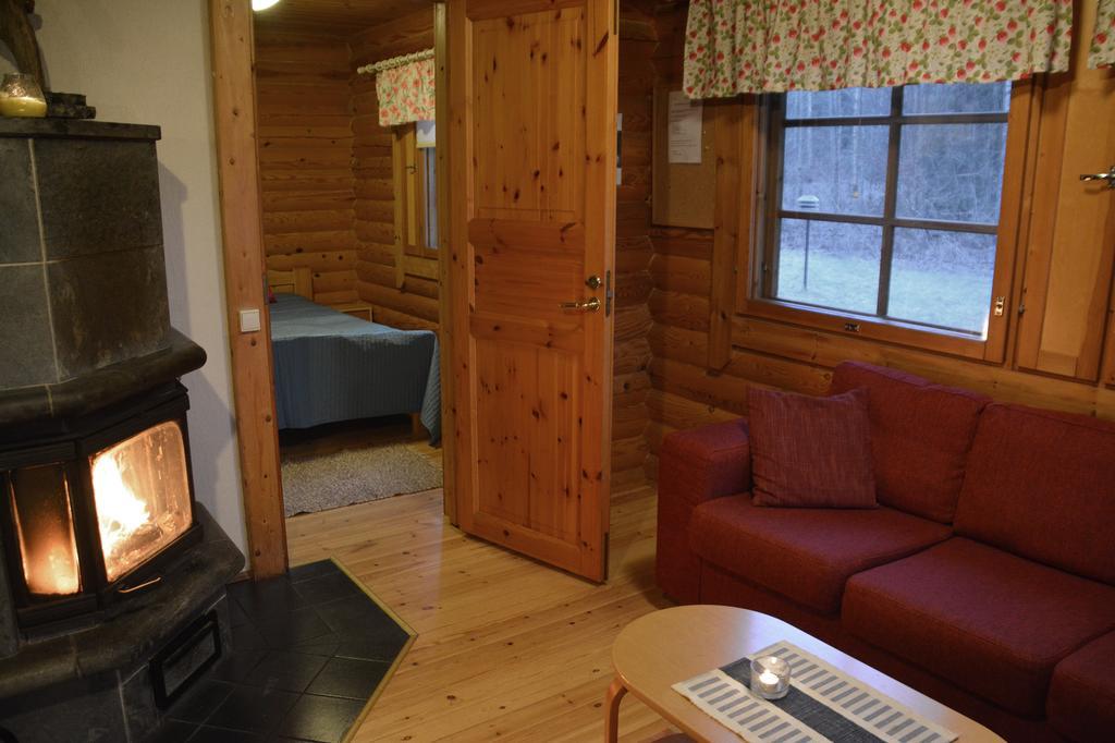 Lomapesae Cottages Pertunmaa Quarto foto