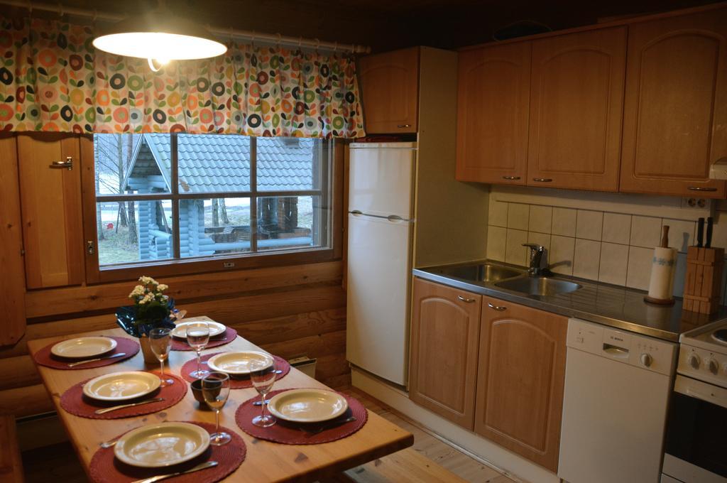 Lomapesae Cottages Pertunmaa Quarto foto