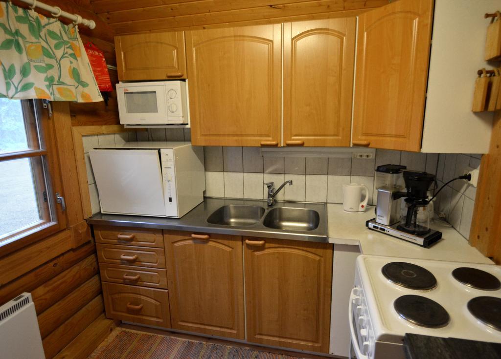 Lomapesae Cottages Pertunmaa Quarto foto